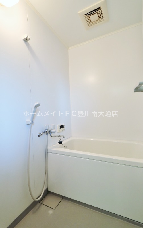 バス・シャワールーム　同型別部屋写真