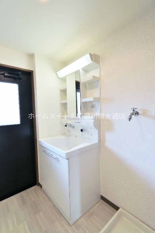 洗面設備　同型別部屋写真