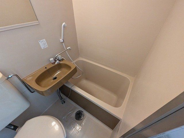 バス・シャワールーム　バス