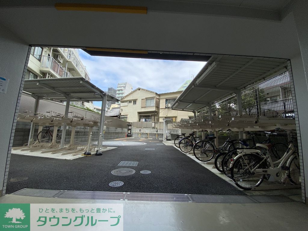 駐車場　駐車場