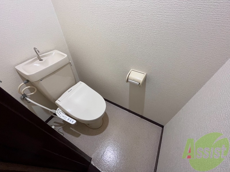 トイレ　トイレはシンプルですが綺麗で清潔感が有ります。