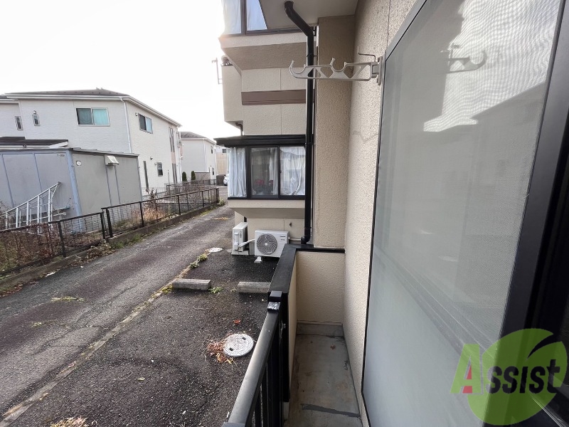 バルコニー　１階の写真を使用しております。ご参考くださいませ
