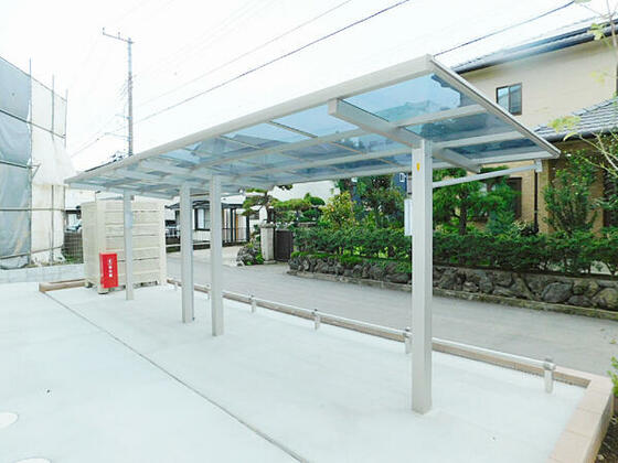その他共有部分　屋根付きの駐輪場です！
