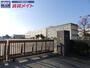 中学校　明和町立明和中学校（中学校）まで453m