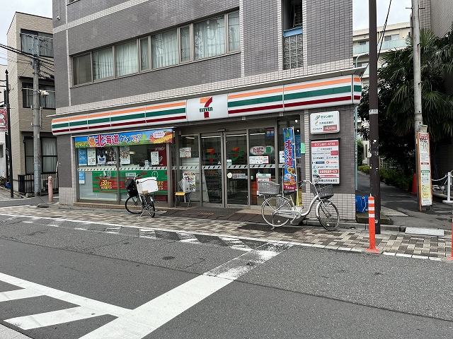 コンビニ　セブンイレブン元代々木町店（コンビニ）まで319m