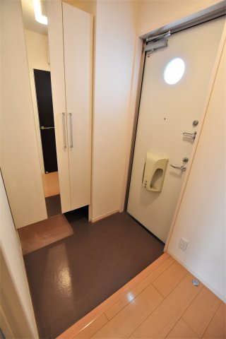 玄関　別号室画像。ご参考下さい
