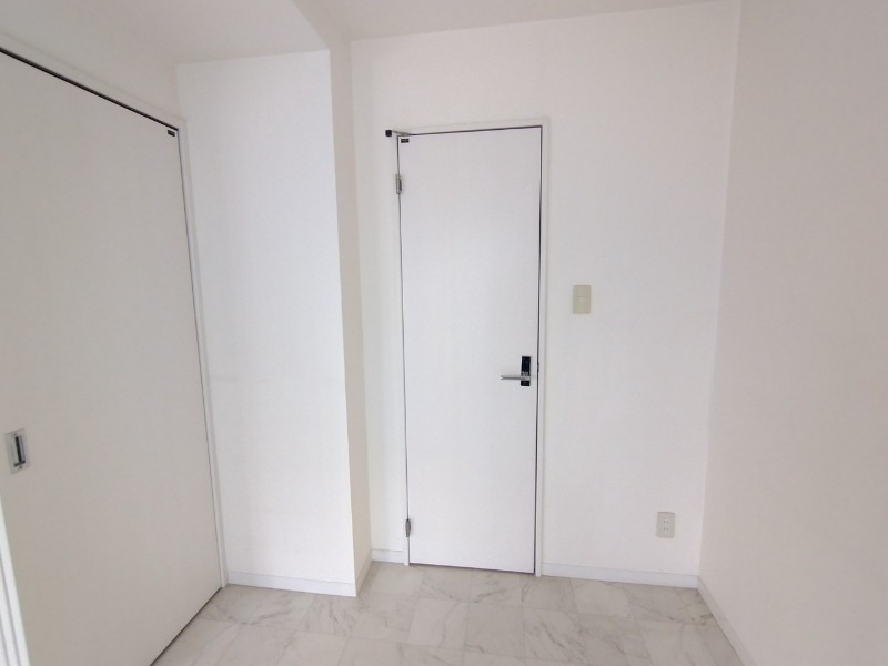 収納　寝室の収納です。部屋がすっきり片付きます。