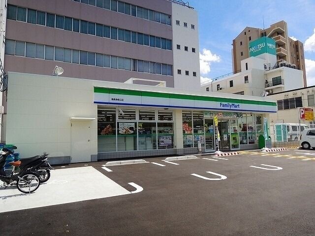 コンビニ　ファミリーマート福島海老江店（コンビニ）まで483m
