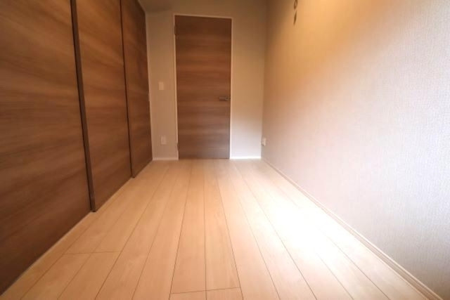 その他部屋・スペース　洋室４、８帖