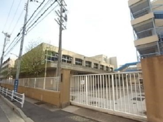 小学校　神戸市立御蔵小学校（小学校）まで567m