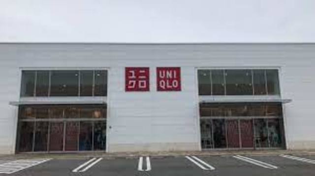 ショッピングセンター　ユニクロ香芝店（ショッピングセンター）まで1464m