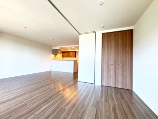 その他設備　リビング隣の洋室