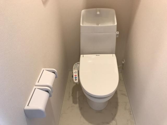 トイレ　シャワー付トイレ