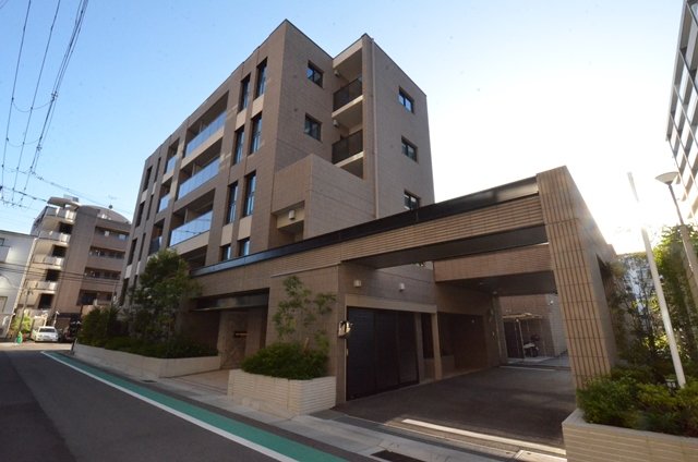 建物外観　オートロック付きで安心です♪