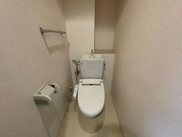 トイレ　トイレ　温水洗浄暖房便座