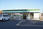 コンビニ　ファミリーマート TKS春日部牛島店（コンビニ）まで127m