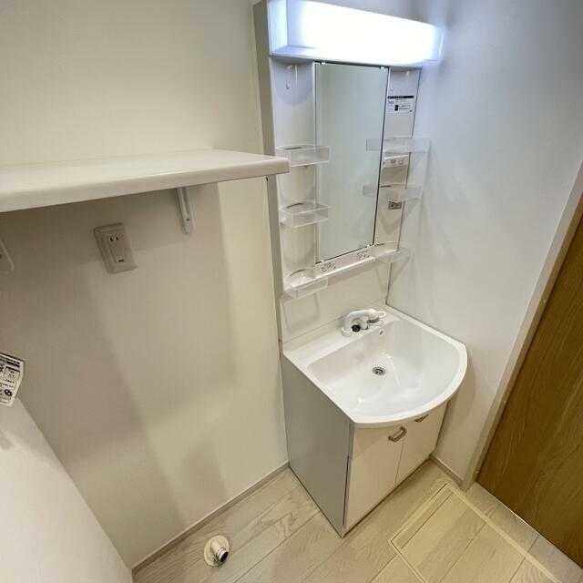 洗面設備　※同一仕様写真
