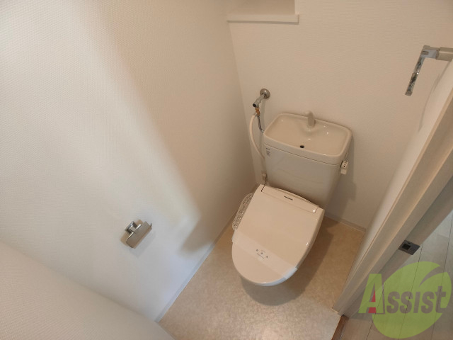 トイレ　トイレははじめからウォシュレット付きです！