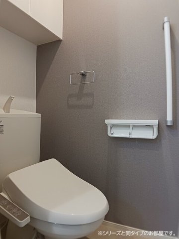 トイレ　コンパクトで使いやすいトイレです