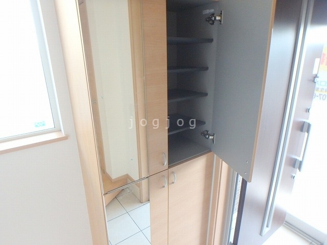 その他設備　靴がたくさん入る下駄箱です