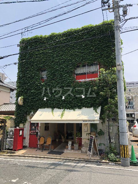 飲食店　Momotose(モモトセ)（飲食店）まで586m