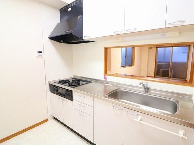 キッチン　同建物他の参考写真です