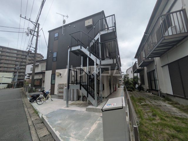 ラトゥール橋本の外観写真