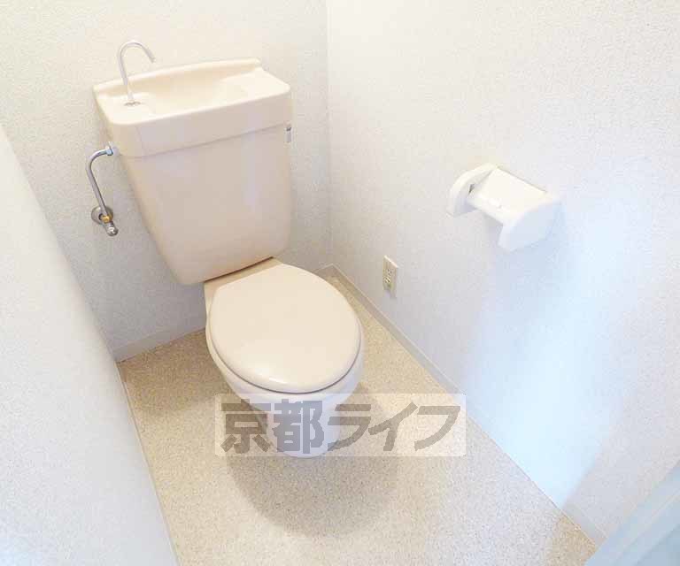 トイレ　清潔感のあるトイレです。