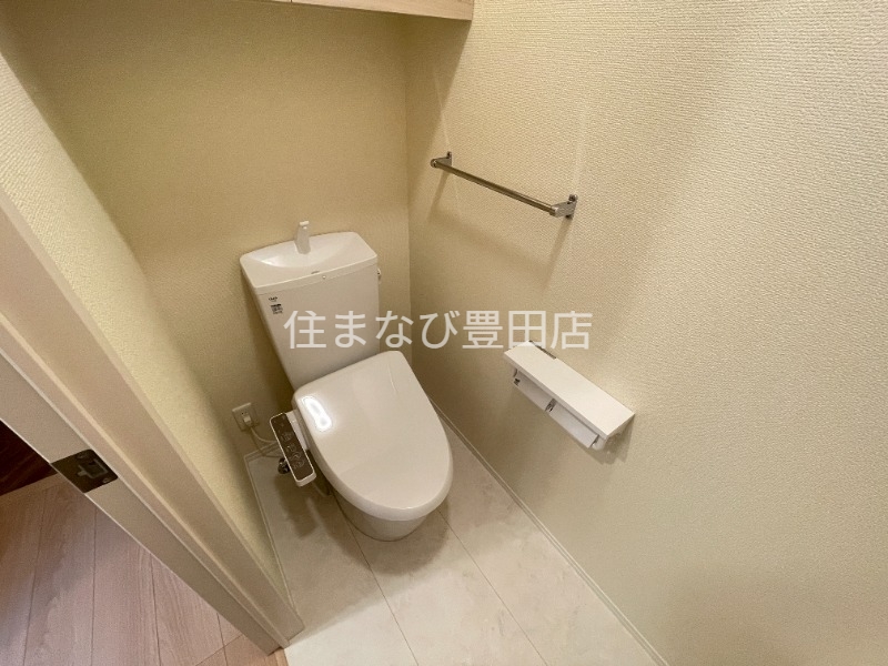 トイレ　同型