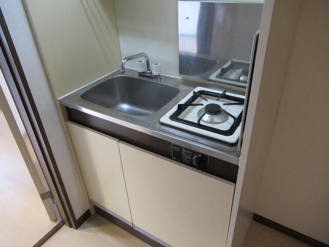 キッチン　※別号室写真使用してます。