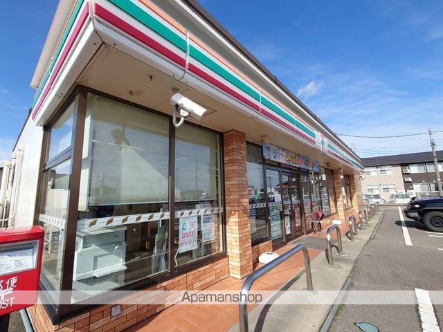 コンビニ　セブン－イレブン射水作道店（コンビニ）まで737m