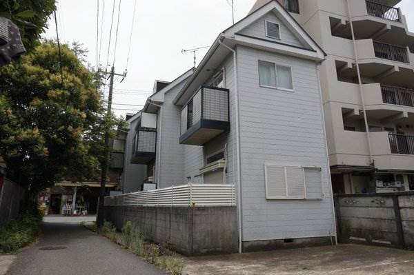 建物外観　アビックの外観