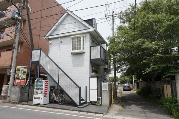 建物外観　アビックの外観