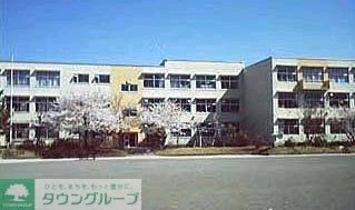 小学校　八王子市立横山第一小学校（小学校）まで764m
