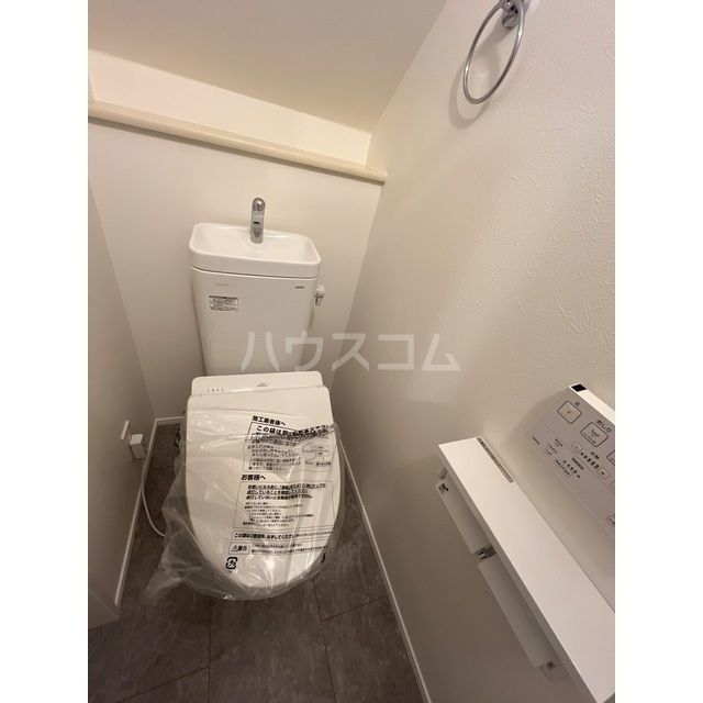 Kolet千葉仁戸名町#04のトイレ写真