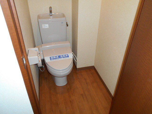 トイレ　トイレ