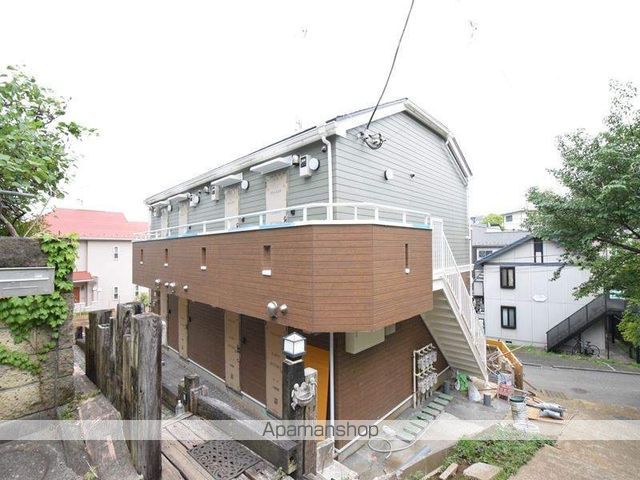 小田急線 玉川学園前駅 徒歩8分 2階建 築8年の外観写真