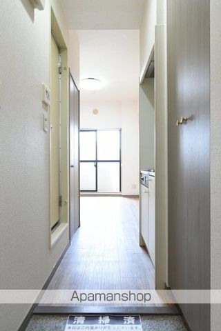 東京メトロ副都心線 渋谷駅 徒歩8分 11階建 築30年の玄関写真