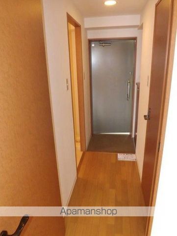 京急本線 井土ケ谷駅 徒歩4分 3階建 築22年の玄関写真