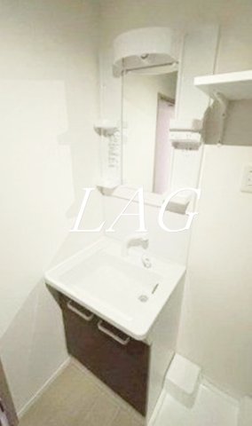 洗面設備　独立洗面台です。