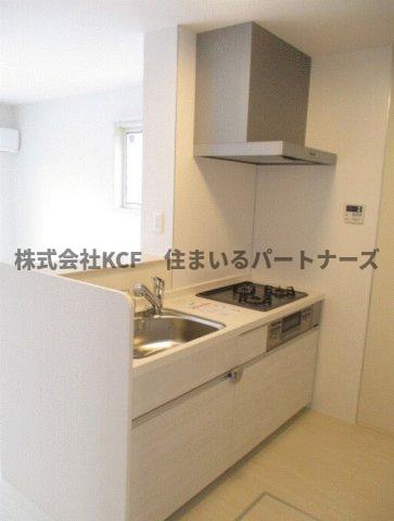 キッチン　コンパクトなキッチンで掃除もラクラク