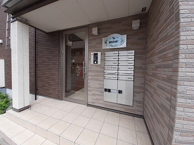 小田急線 登戸駅 徒歩6分 3階建 築8年の外観写真