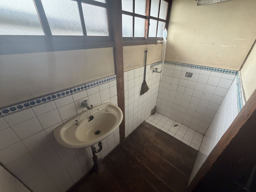 ＪＲ赤穂線 播州赤穂駅 徒歩17分 2階建 築68年のトイレ写真