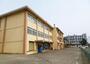 中学校　登別市立鷲別中学校（中学校）まで533m