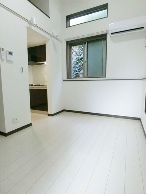 居室・リビング　開放感のあるゆったりとしたお部屋です♪