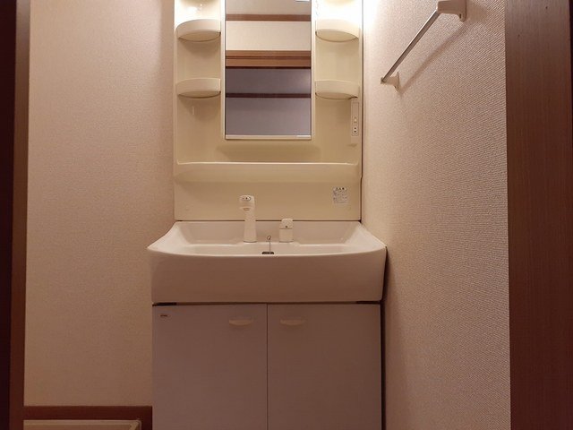 洗面設備　忙しい朝には欠かせない洗面所です