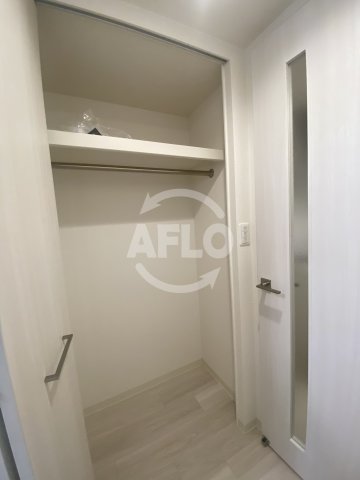 収納　プレサンス大国町アドロッソ　クローゼット