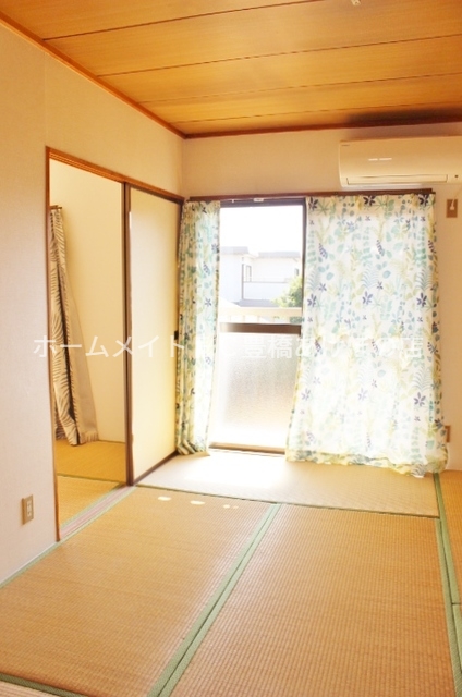 居室・リビング　同型別部屋写真