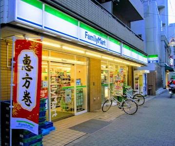 コンビニ　ファミリーマート板橋一丁目店（コンビニ）まで774m