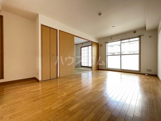 アーバンエース守口パルの居間写真